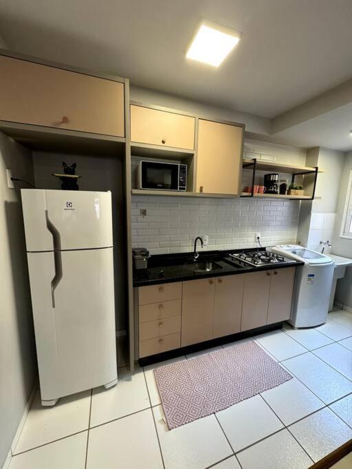 Condominio Solar Di Lucca Lindo Apartamento Com Ar Condicionado E Proximo A Uel ロンドリーナ エクステリア 写真